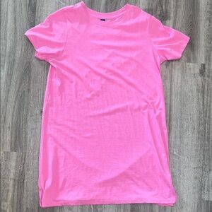 Old Navy Pink Crew Neck Tee